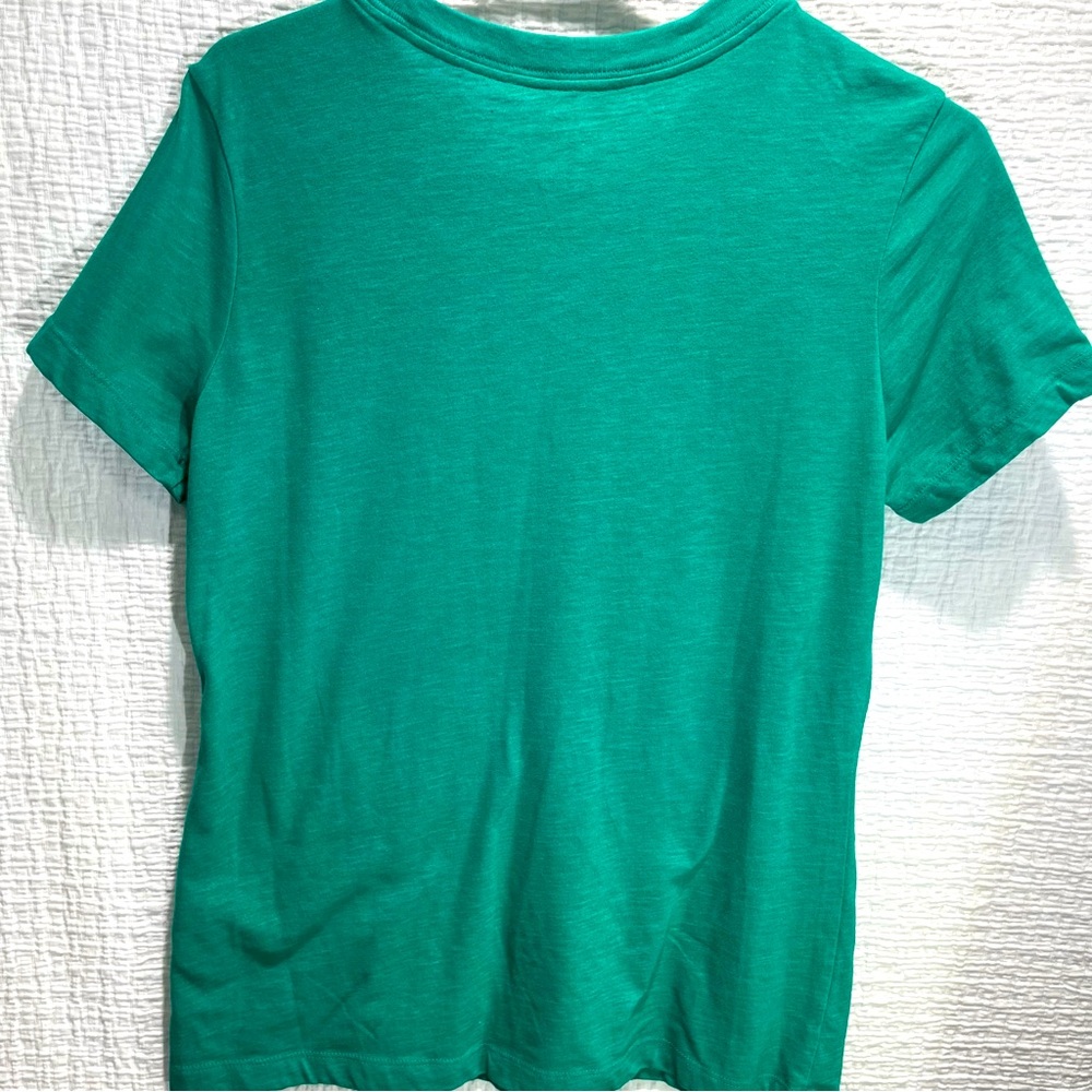 The Nike Tee; Green - Picture 8 of 9